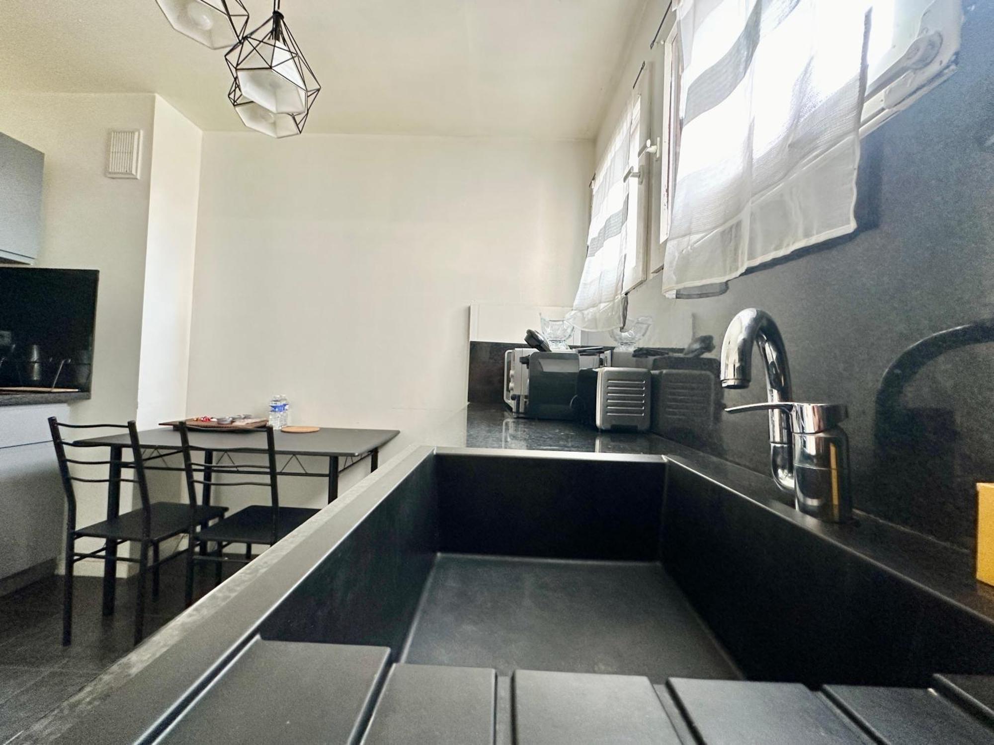 Le Montjovis, Spacieux Et Lumineux Avec Garage ลิมอจส์ ภายนอก รูปภาพ