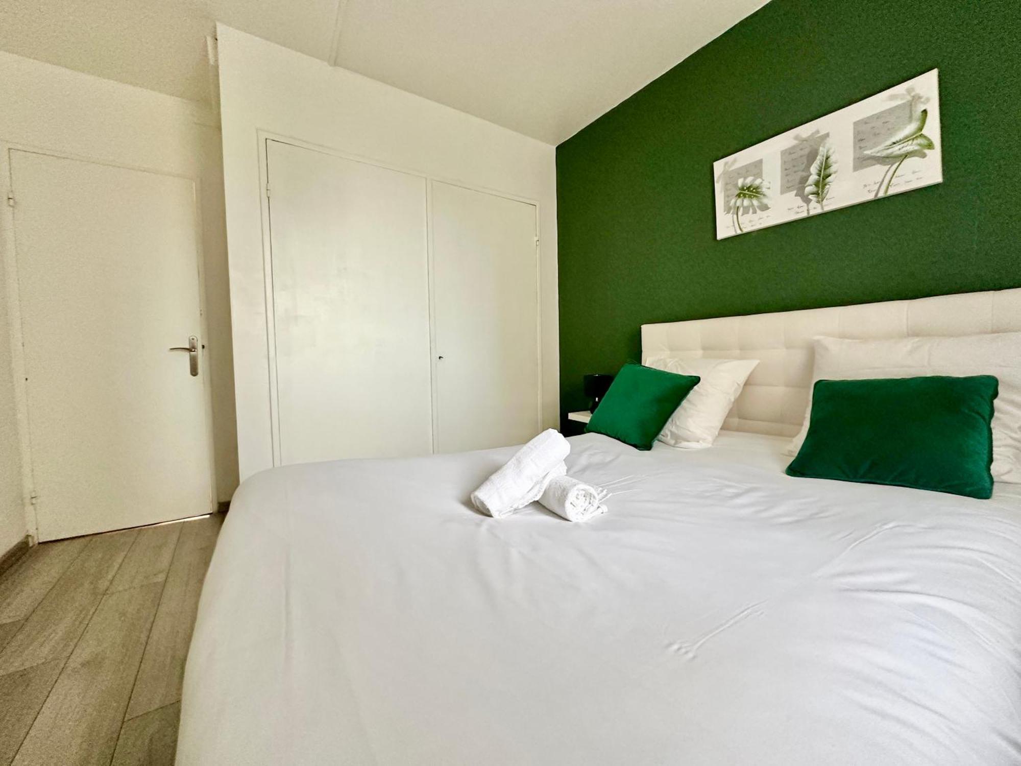 Le Montjovis, Spacieux Et Lumineux Avec Garage ลิมอจส์ ภายนอก รูปภาพ
