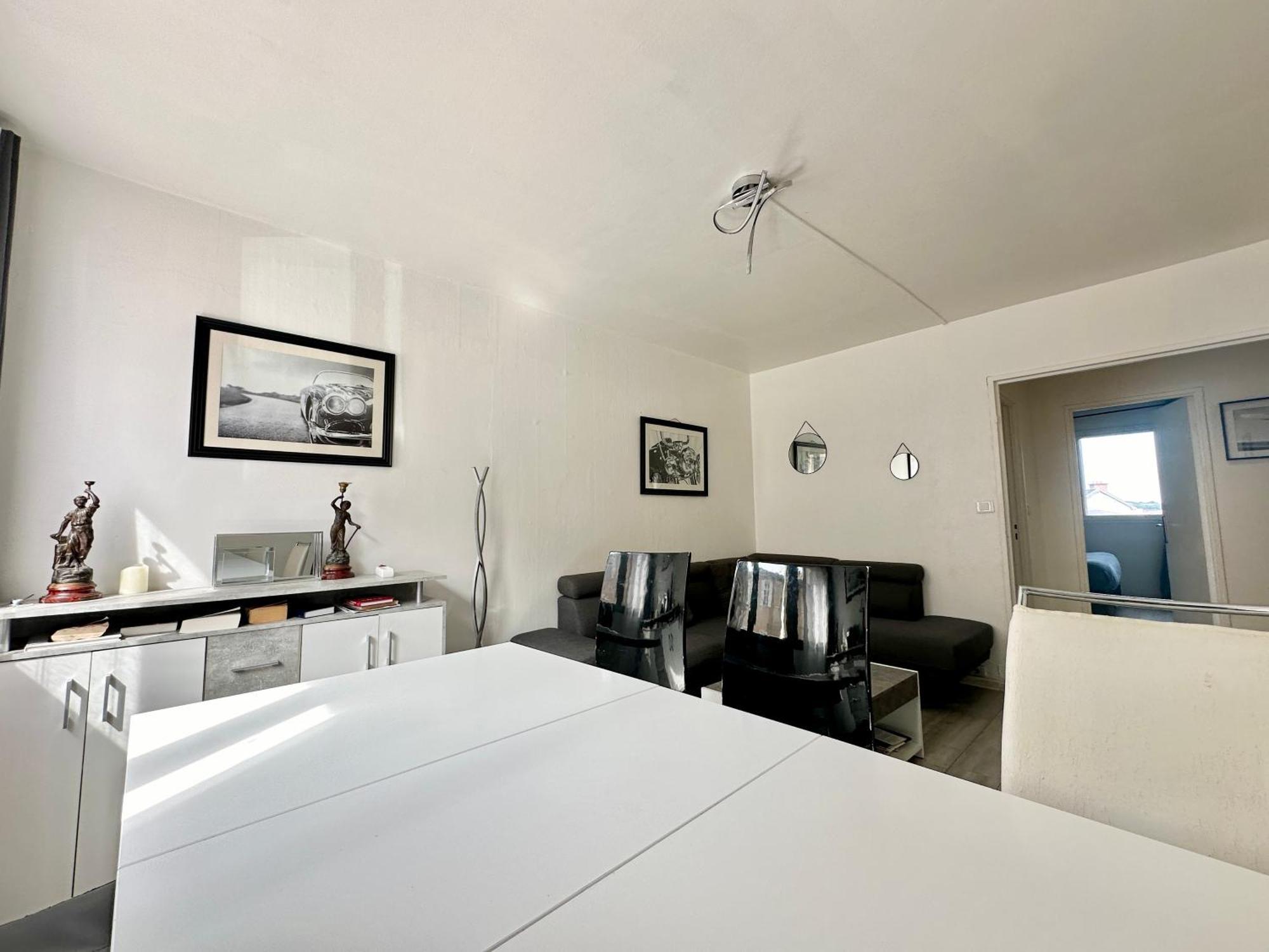 Le Montjovis, Spacieux Et Lumineux Avec Garage ลิมอจส์ ภายนอก รูปภาพ